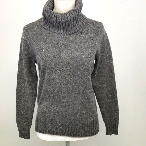 Crystal-Kobe Sweaters - Crystal-Kobe Wool & Acrylic Turtleneck Grey EUC M